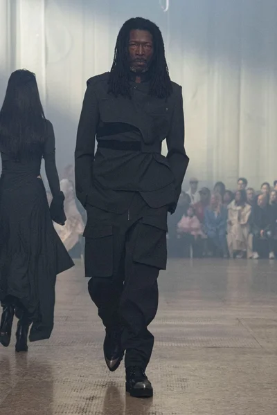 Look 37